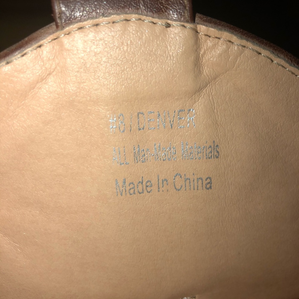 Very Volatile Boots - Picture 3 of 4